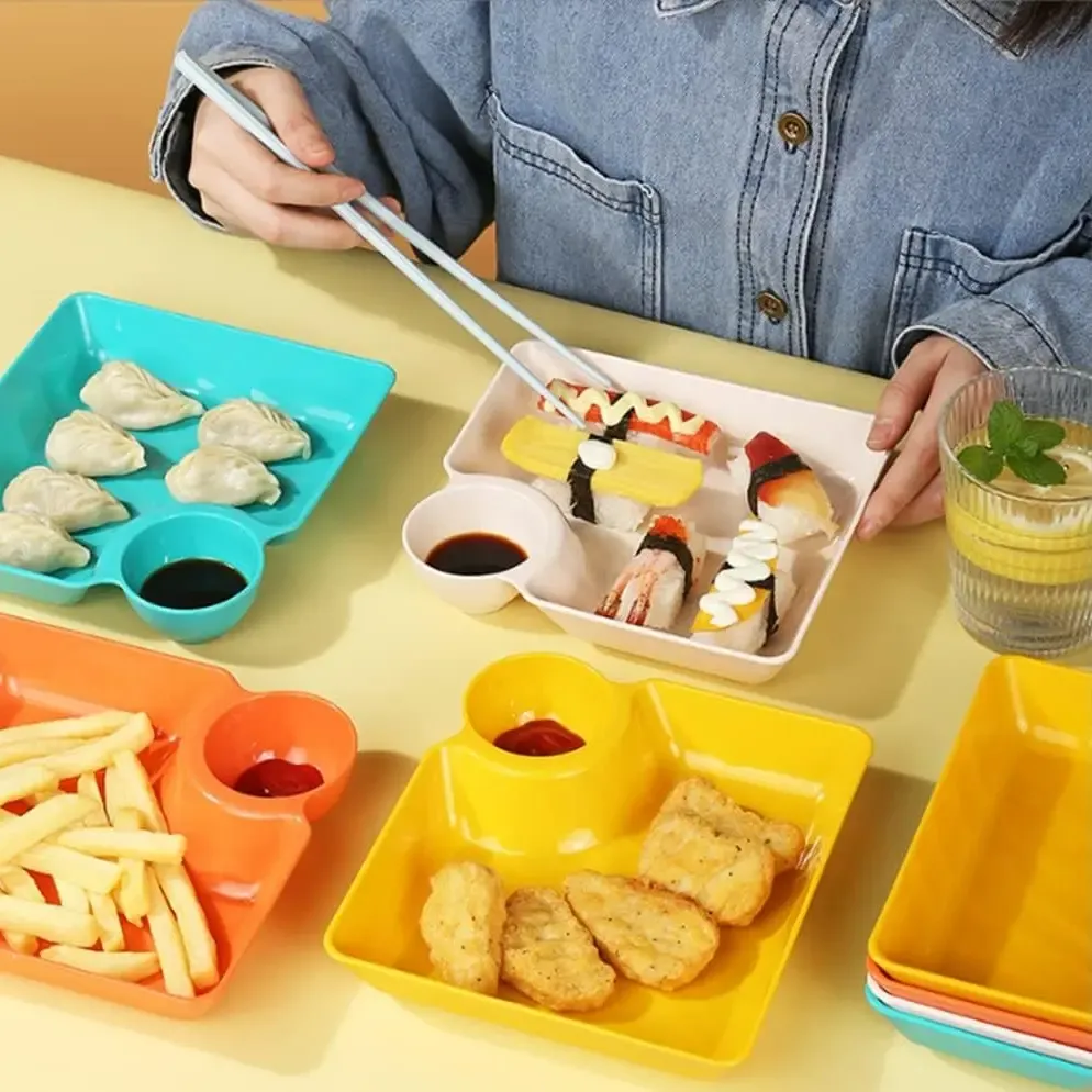 8-Piece Plastic Sectioned Serving Trays (with Dip Compartments) — Suitable for salads, parties, appetizers, dips (such as salsa or guacamole), fruit, and picnics,shatterproof and dishwasher-safe.