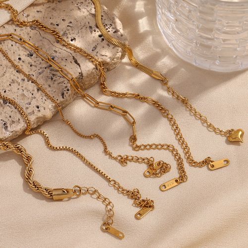 This vintage-style multi-layer bracelet blends design elements of Cuban and twisted chains. Exuding a bold, trendy, and fashionable vibe with a touch of punk aesthetics, it is perfect for wearing on its own or layering and mixing with other accessories.
