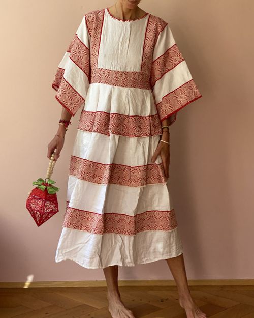 Resort-style panelled linen 2b23