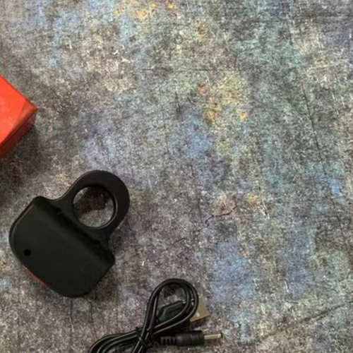 New stun Gun self-Defense Ring Finger Buckle fist Buckle self-Defense Finger Buckle Easy to Carry