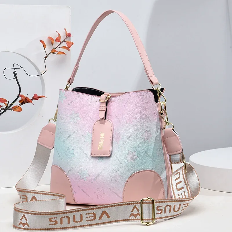 New style trendy simple and stylish atmospheric crossbody shoulder bag manufacturer foreign trade handbag large capacity ladies 2025