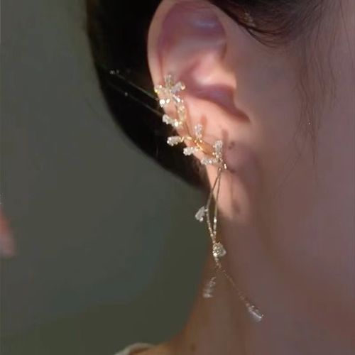 Silver Plated Metal Butterfly Ear Clips Without Piercing for Women Sparkling Zircon Ear Cuff Clip Earrings Wedding Jewelry
