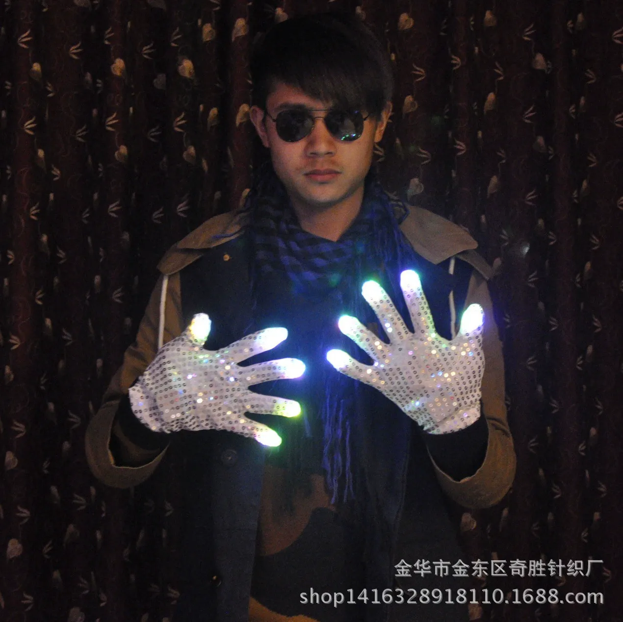 Breathable LED Gloves For Nightlife And Gatherings Black Fingertip Colorful Luminous Gloves Clubs