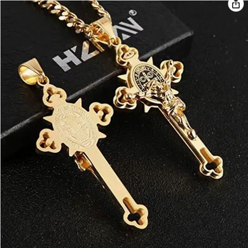 Colar de cruz dourado