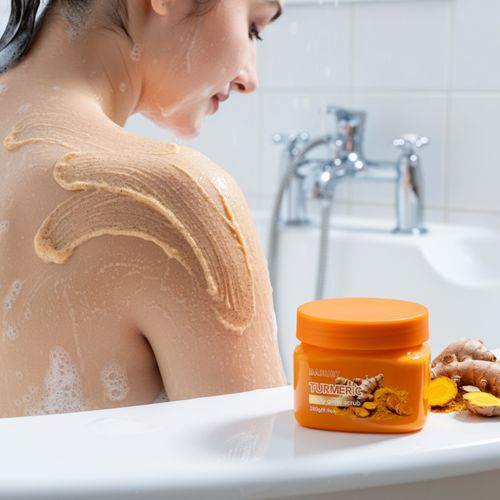 Turmeric Exfoliating Body Scrub – Gently Removes Dead Skin, Evens Tone, and Improves Rough Skin for a Silky Touch! 🧖‍♀️💛