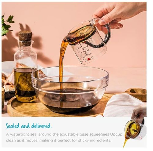 All-in-one adjustable measuring cup