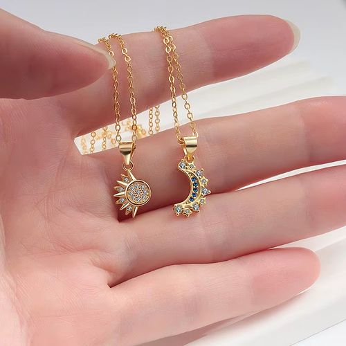 2Pcs Set Magnetic Couple Matching Necklace Stainless Steel Sun and Moon Heart Pendant Necklaces for Birthday Valentine's Day