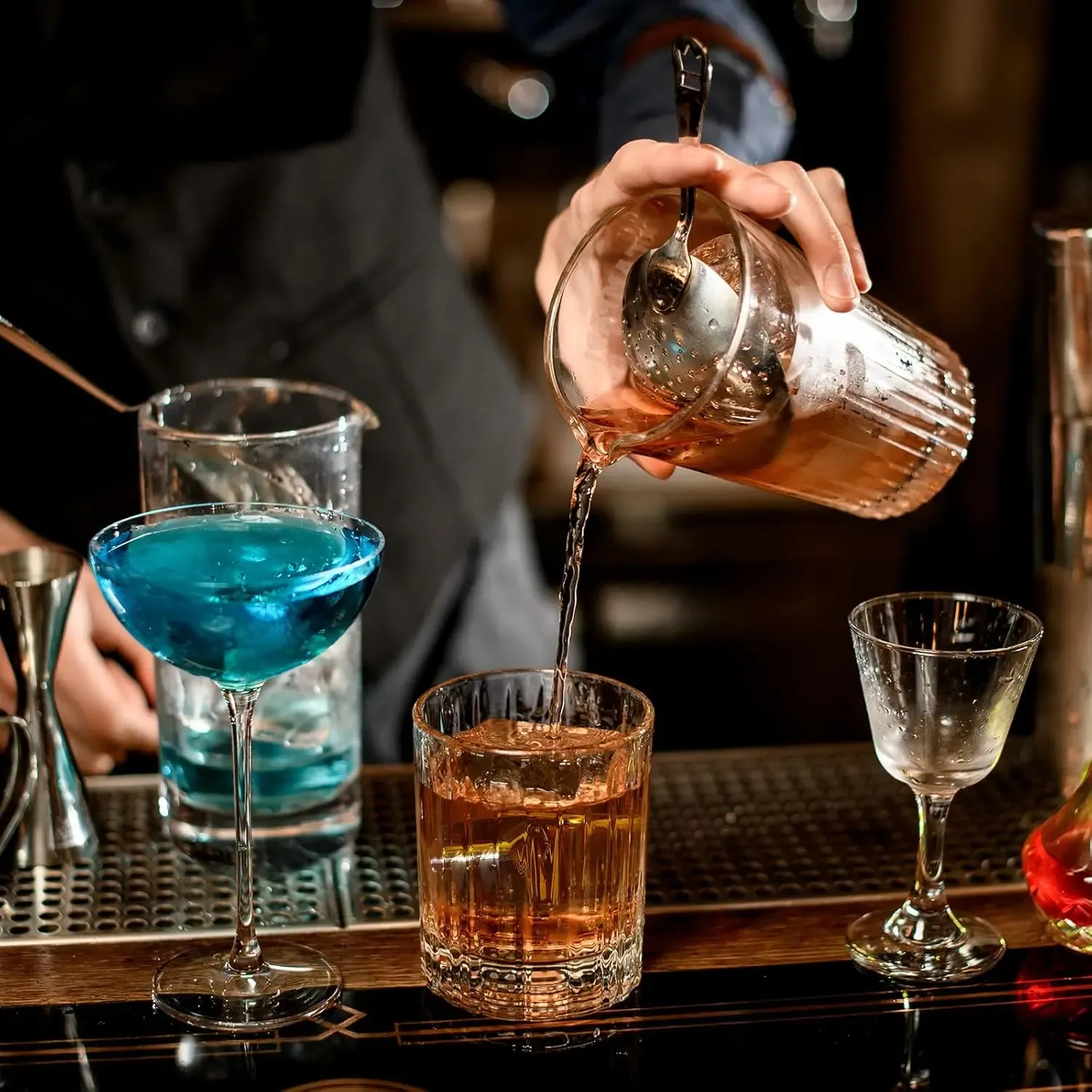 Reusable 304 Stainless Steel Whiskey Chilling Stones, No Liquor Dilution, Avoid Water Source Secondary Pollution, Home Bar Party Cooling Accessories with Ice Tongs