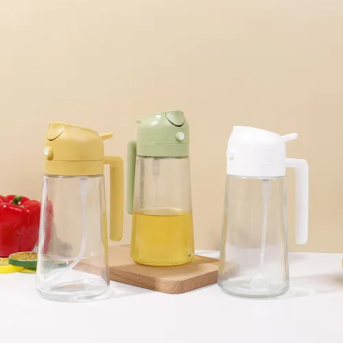 Kitchen spray bottle, awesome! Spray and pour, leak-proof, super convenient for controlling oil while cooking.