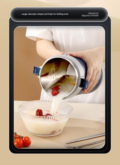 Soup and rice are separated to prevent flavor mixing. This large-capacity vacuum insulated lunch box is perfect for taking your meals out.