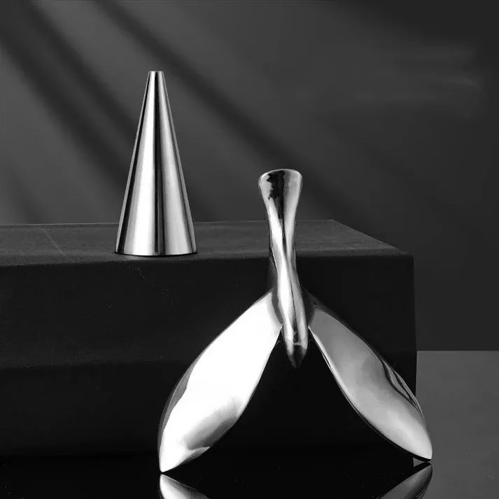 FlyCork Creative Balancing Bird Bottle Opener – Functional and Stylish