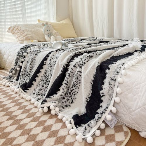 Ins‑Style Pom‑pom Throw Blanket, Cationic Jacquard Soft Fluffy Blanket, Machine Washable Sofa Couch Cover Bed Runner, Lightweight Nap Blanket for Home Decor