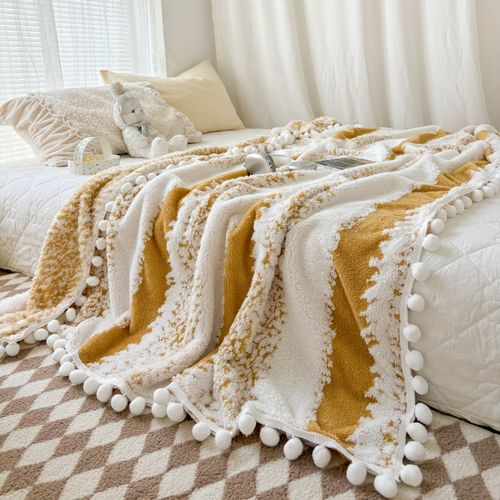 Ins‑Style Pom‑pom Throw Blanket, Cationic Jacquard Soft Fluffy Blanket, Machine Washable Sofa Couch Cover Bed Runner, Lightweight Nap Blanket for Home Decor