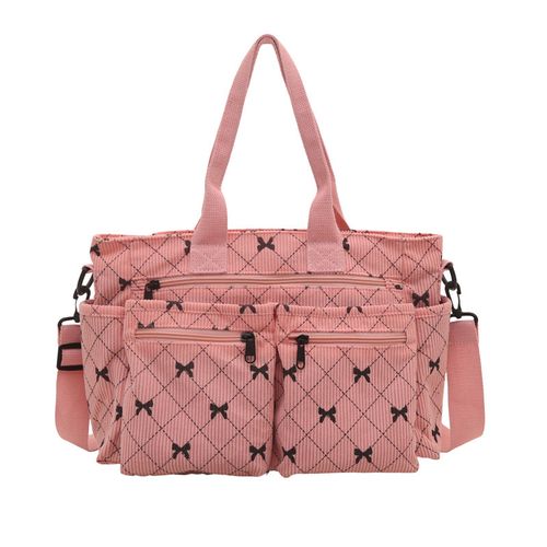 Meet your 2025 go-to work tote! Spacious for commute essentials, sleek minimalist design, on-trend yet versatile. Elevate your daily look—chic, practical, perfect for the modern woman.