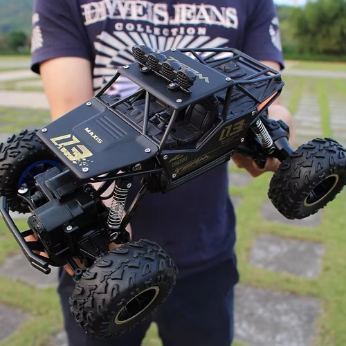 Metal alloy off-road remote control car with camera