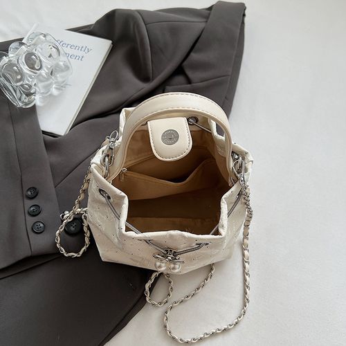 2025 Summer New Arrival White Bucket Bag for Women - Stylish Unique Design Handbag | Trendy Chain Crossbody Bag for Daily Commute