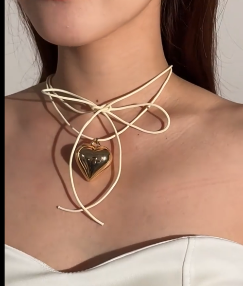 Stylish & Versatile Gold Large Heart Pendant Necklace - Adjustable Bowknot Necklace with Bold Elegance & Premium Vibe