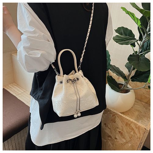 2025 Summer New Arrival White Bucket Bag for Women - Stylish Unique Design Handbag | Trendy Chain Crossbody Bag for Daily Commute