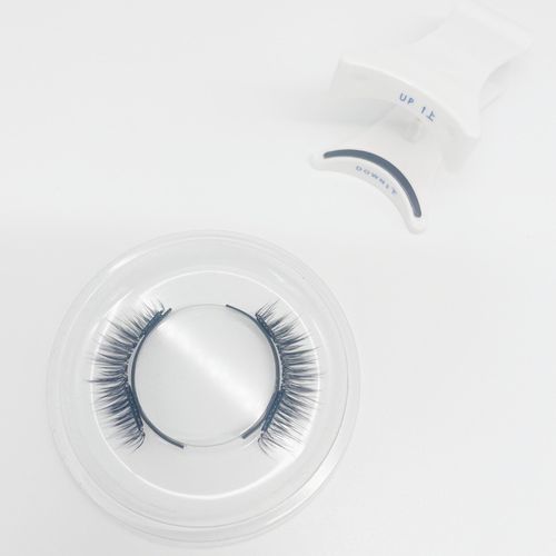 Magnetic Eyelash Applicator - Glueless Clip-ons, Easy to Apply & Reusable, Weightless False Lashes (Zero Hassle Removal)