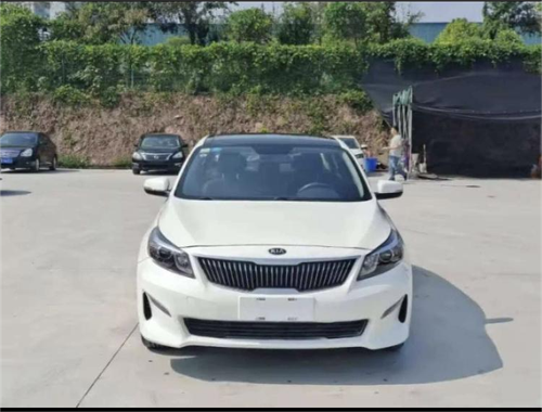 Kia Grand 2019 1,8 L Automatique GLS