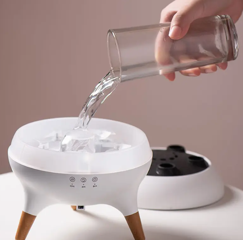 Flame & Mist-Ring Aromatherapy Humidifier — Wood-Grain Essential Oil Diffuser with Dynamic Jellyfish-Effect LED Lighting