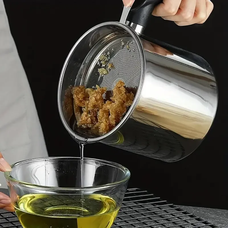 1pc Stainless Steel Grease Strainer and Oil Storage Container, 1.8L Durable Leak-Proof Design with Fine Mesh Filter, Easy-to-Clean Lid, Ideal for Frying Residue Filtration smart kitchen tools