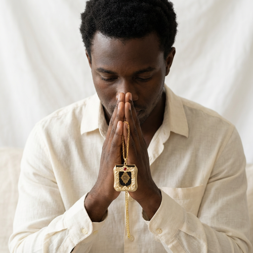 📖📖Mini Real Paper Quran Keychain – Readable Arabic Muslim Gift | Durable Gold Religious Hanging Jewelry