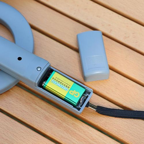 Handheld metal detector, high-sensitivity, compact size, suitable for exam security checks, mobile phone detection, outdoor scanning and detection.