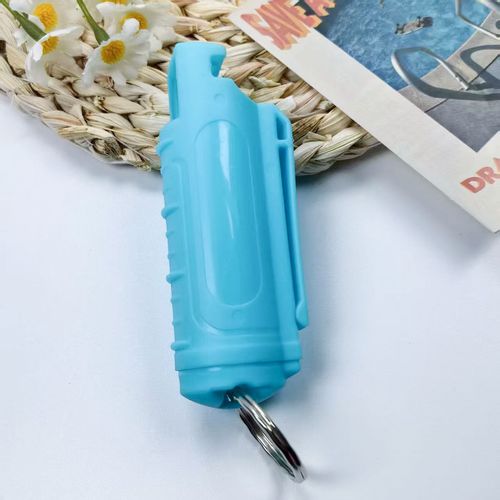 Portable outdoor self-defense spray for women