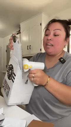 ⚡Rechargeable high-speed cardboard cutting machine