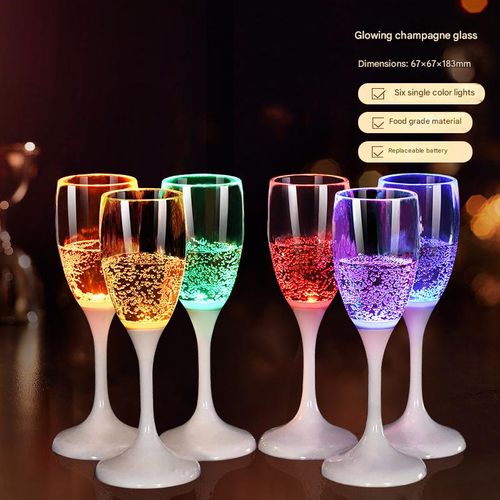 Inductive LED light-up cups, perfect for KTVs, bars, and for serving champagne, cocktails, and other beverages. Made from food-grade plastic.