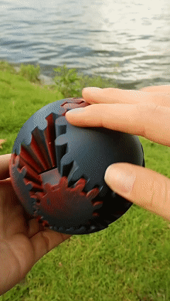 3D printed gear ball, a best-selling stress relief toy, a rotating and movable fun ball.