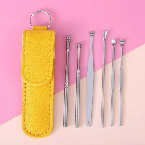 This six-piece ear cleaning tool set includes an ear pick, a leather case, and cleaning tools – a portable household ear cleaning tool set.