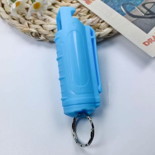 Portable outdoor self-defense spray for women