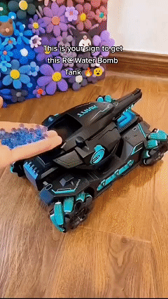 This six-wheeled water-blasting tank vehicle features gesture control and can fire water projectiles.