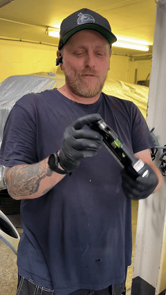 Multifunctional level with laser rangefinder and built-in measuring tape!