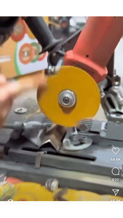 Angle grinder multi-functional composite cutting disc for glass, ceramic tiles, slabs, cement, marble, and cast iron saw blades with high hardness.