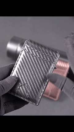 Men's carbon fiber small card holder, business style multi-card slot magnetic clasp card case, high-end feel ID and credit card holder.