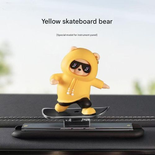 Skateboard Bear