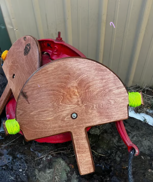 🔥 📐 Precision Angle Finder – Handcrafted Birch Wood Degree Tool Are you an all-around cowboy? Own it and you are!