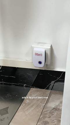 British standard ultrasonic mosquito and rodent repellent, electronic mosquito repellent, household rodent and mosquito repellent.