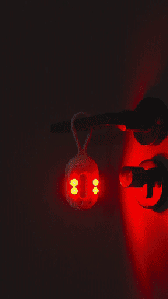 New second-generation infrared camera smart detector, hotel anti-spy camera signal detector with sound and light alarm.