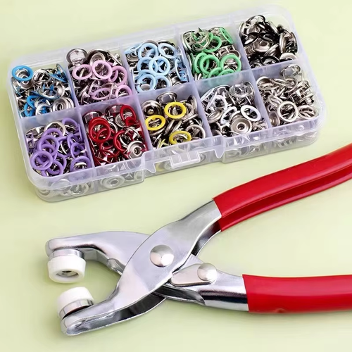 hand-pressed sew-free invisible five-prong snap fastener