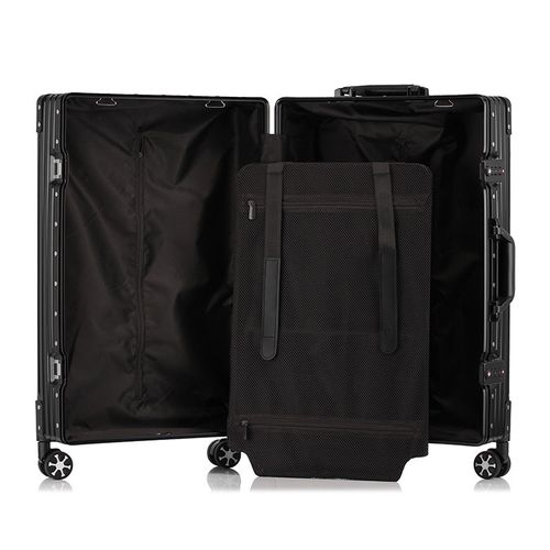 24-inch trendy retro suitcase with silent, multi-directional wheels.