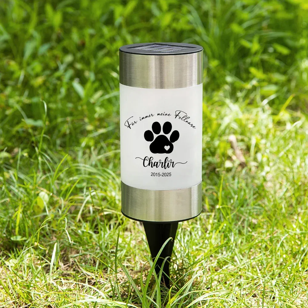 Personalized Dog Cat Paw Print Waterproof Solar Garden Light with Name Text and Year Garden Decoration Memorial Sympathy Gift for Loss of Pet