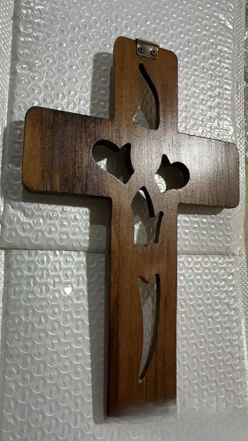 💕Hand carved Intertwined Heart Wooden Religious Cross💕