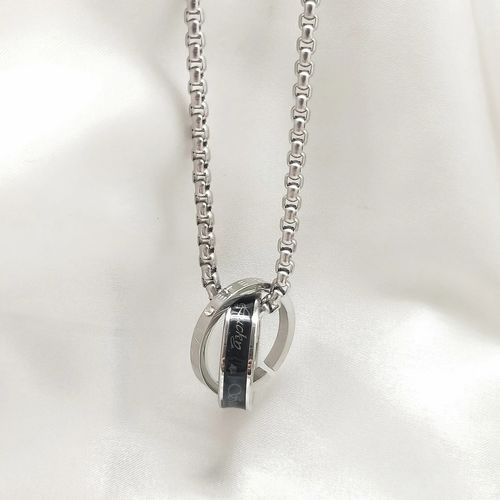 Collier double anneaux LOVE en acier titane——Pendentif couple style hip-hop tendance, bijou polyvalent homme femme, ne se décolore pas