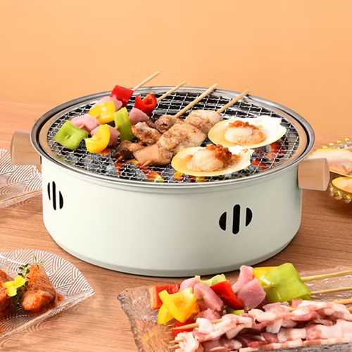 Grelha portátil multifuncional redonda a carvão com grelha, base e pinça - perfeita para acampamentos ao ar livre, churrascos e para preparar chá.