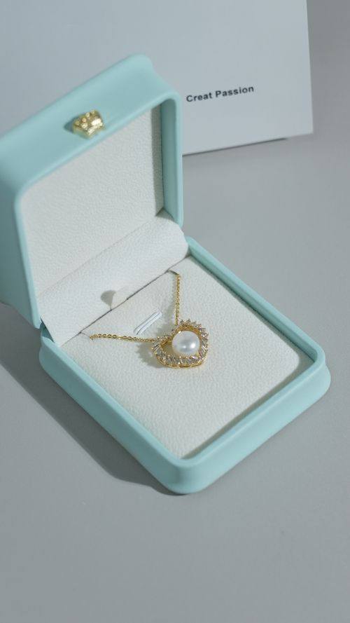 Elegant Pearl Pendant Necklace  | Timeless Beauty for Every Occasion