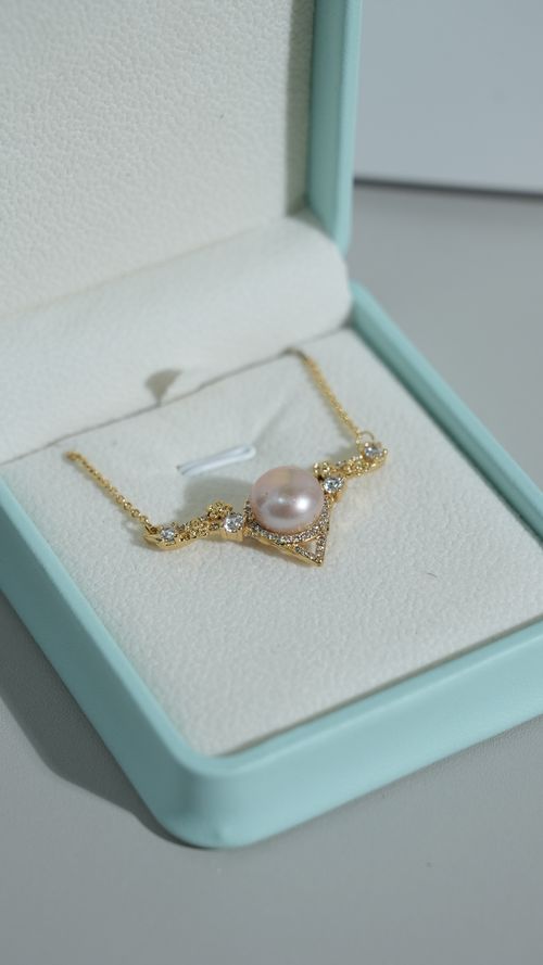 Elegant Pearl Pendant Necklace  | Timeless Beauty for Every Occasion
